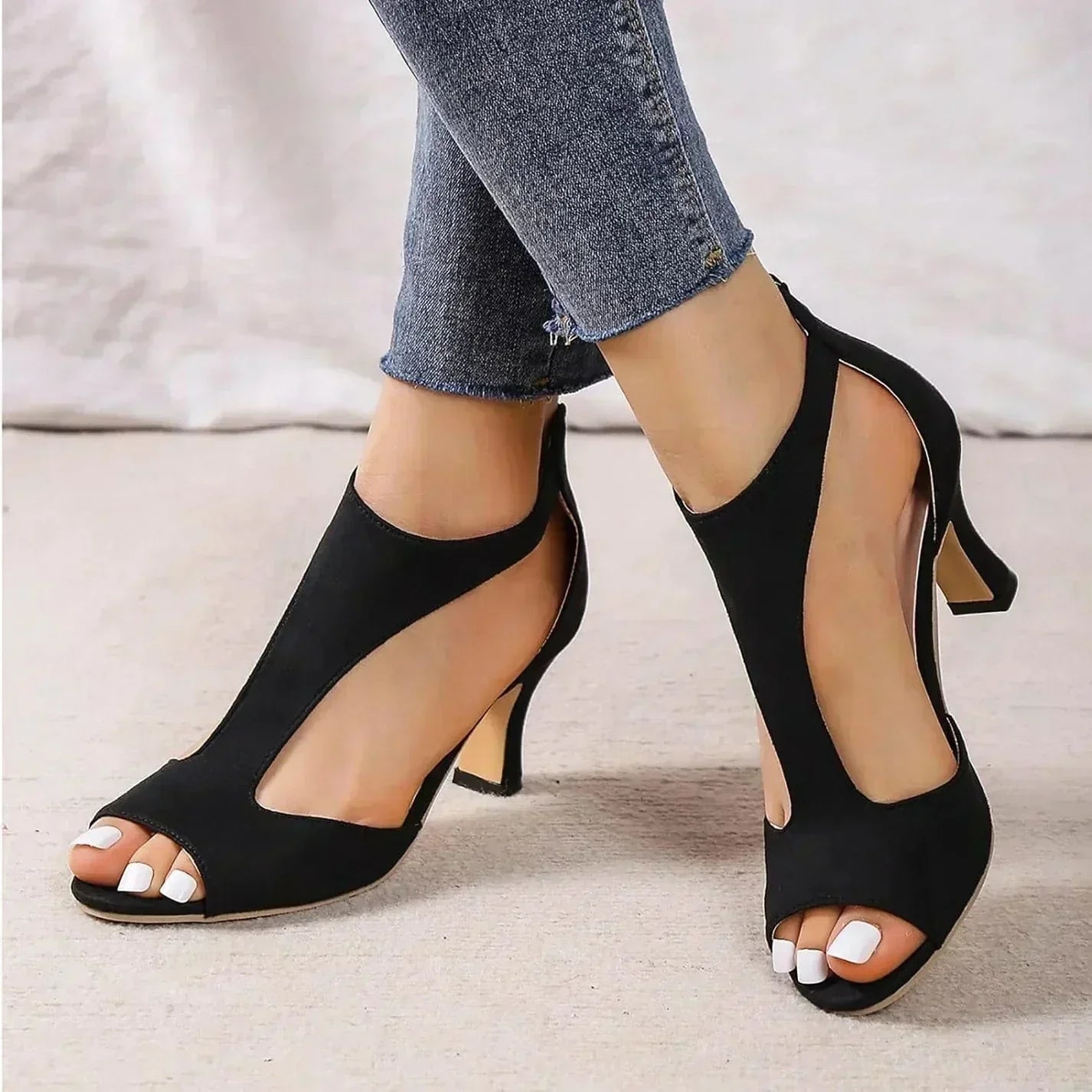 SELENE – ELEGANT BACK-ZIP STILETTO SANDALS