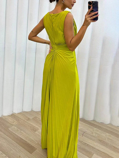 Kendra - Timeless Figure-Flattering Split Maxi Dress