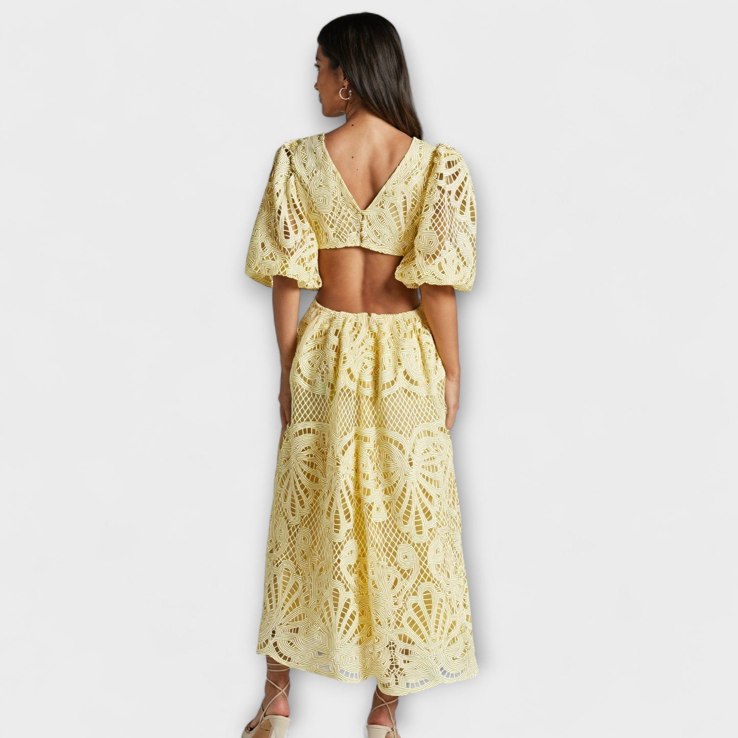 Elegant Dress with Delicate Details