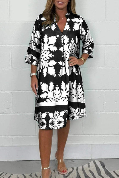 Kenzie - Bohemian Retro Print V-neck Cropped Sleeves Dress